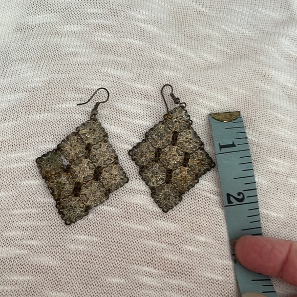 Gold Antique Look Flexible Earrings - Picture 3 of 5